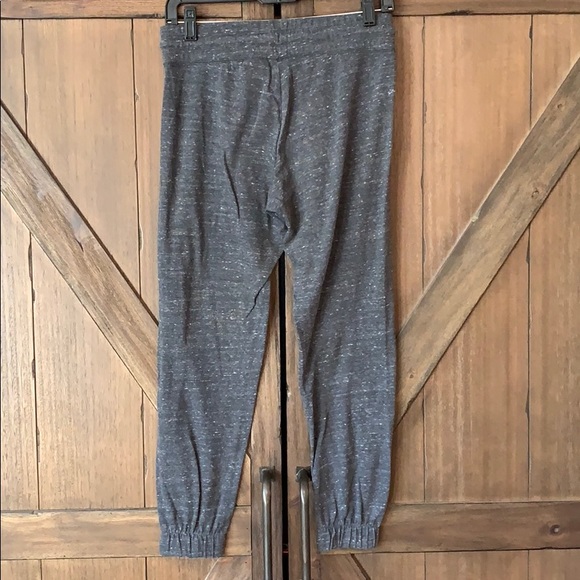 NIKE women’s joggers / sweatpants - Picture 2 of 5